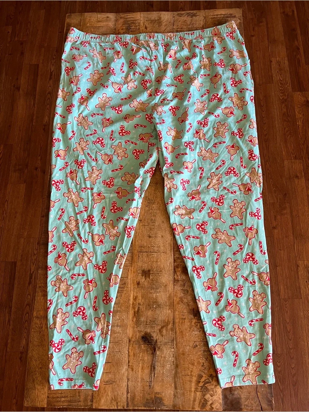 Disney Parks Women's 1X Pajama Pants Mickey Mouse Gingerbread Holiday Treats EUC - Picture 6 of 11